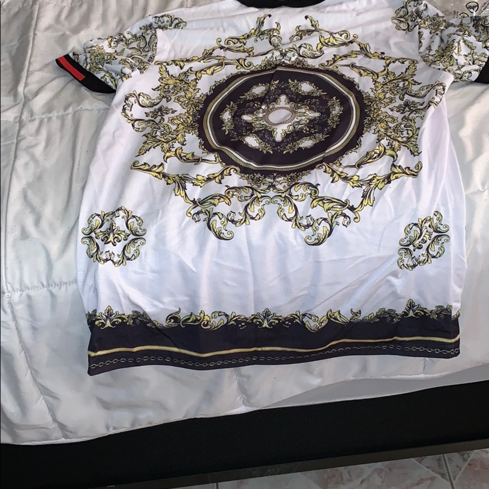 White unique pattern polo - Picture 3 of 3